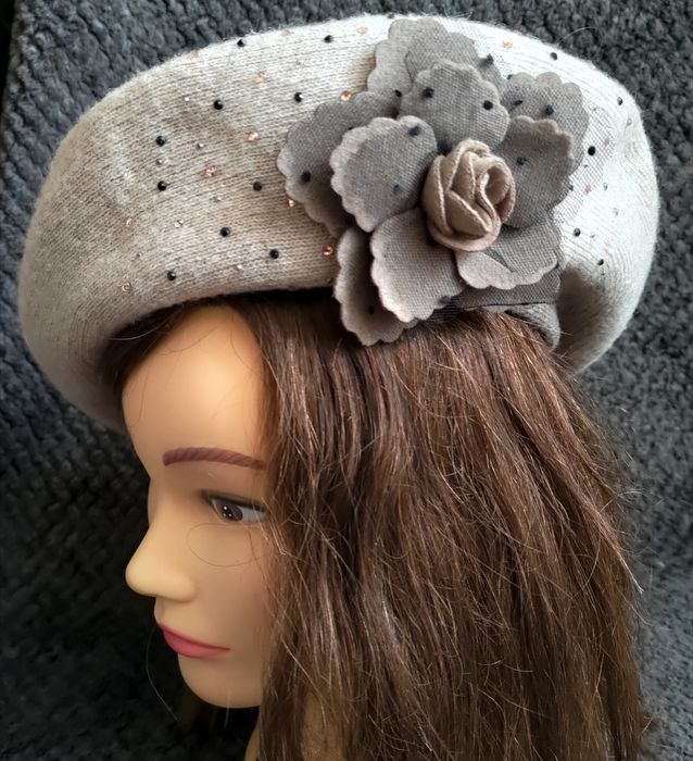 Monnari wełniany beret / czapka damska rozmiar uniwersalny