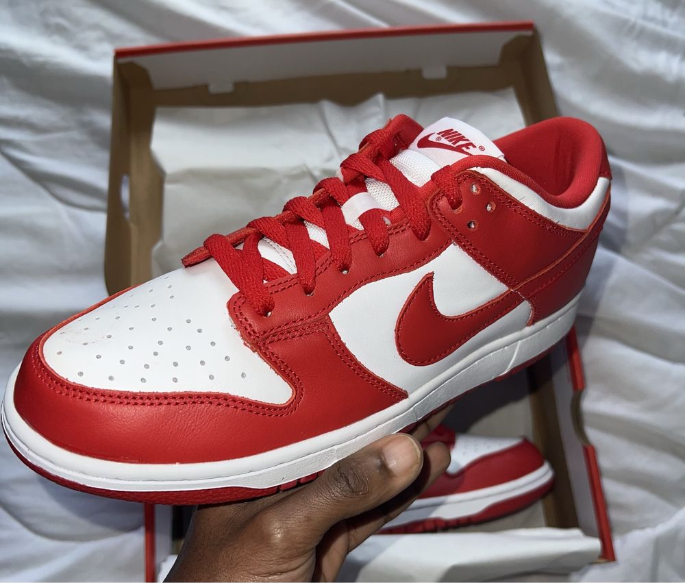 Nike dunk university red