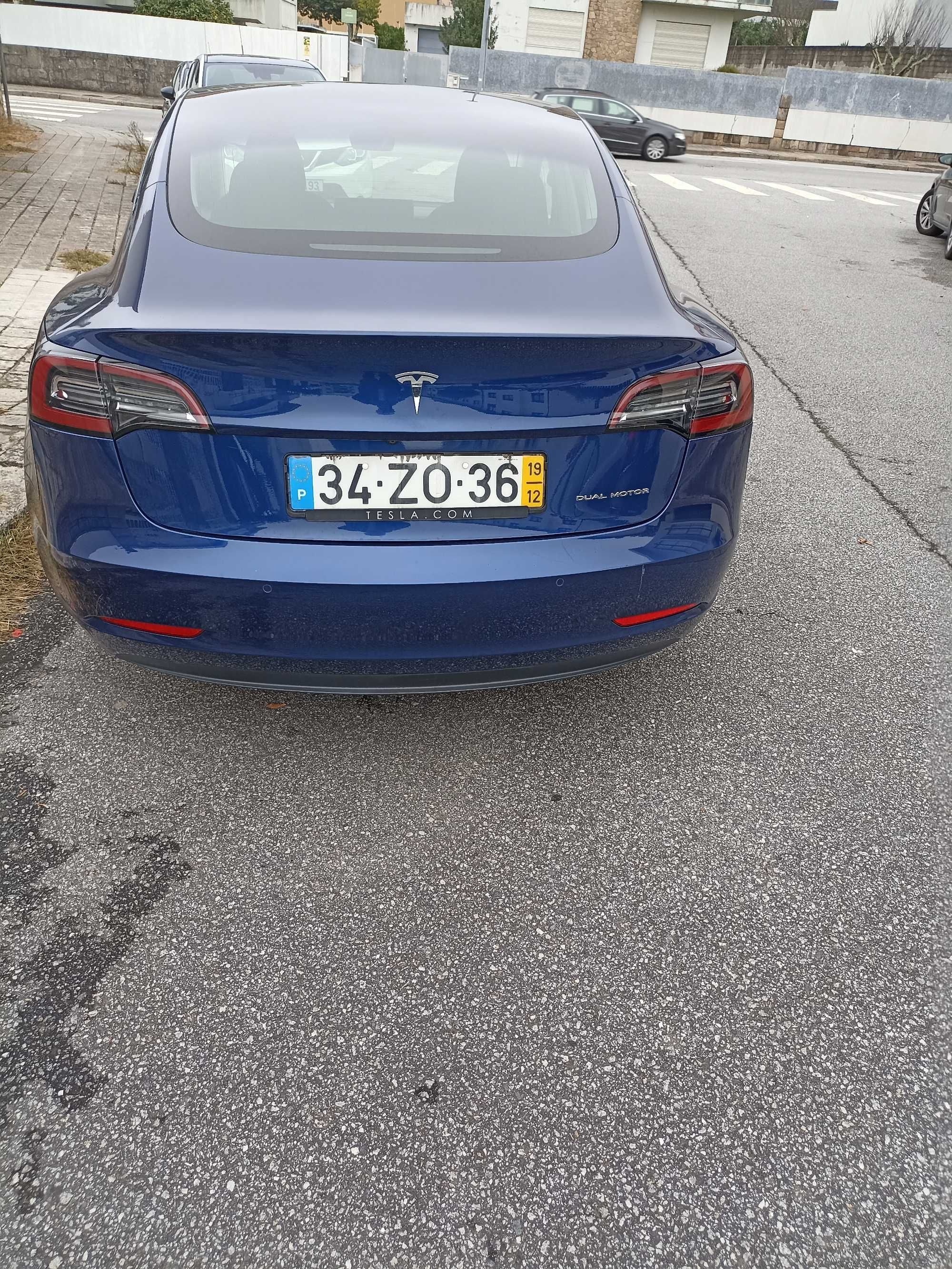 Tesla  Model 3 Long-Range Dual Motor AWD