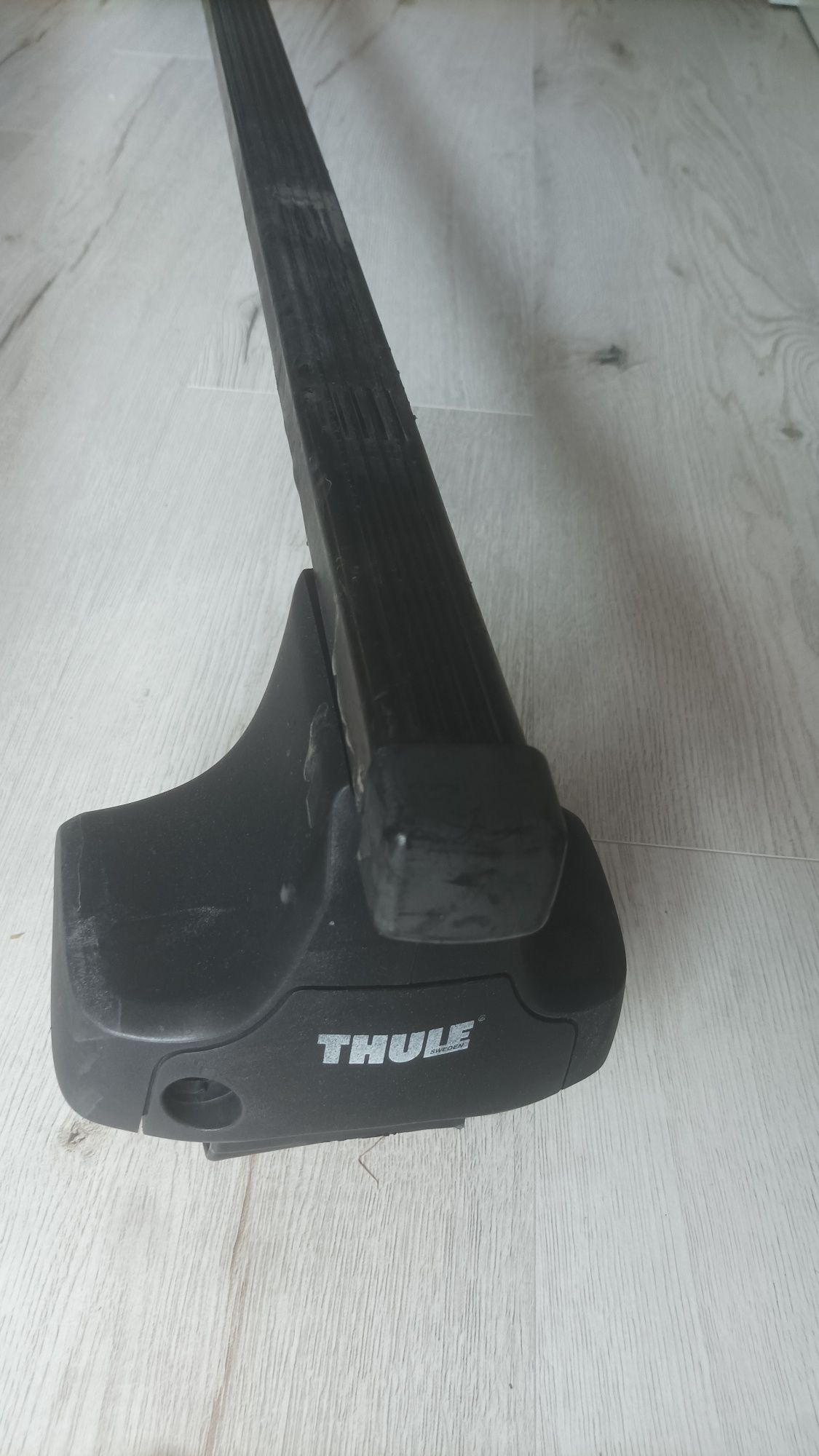 Uchwyty bagażnik Thule  baza ford mondeo MK4 bez relingów