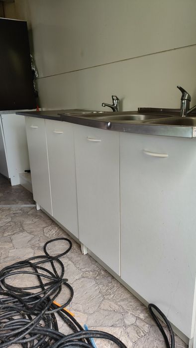 Przyczepa gastronomiczna 4x2m 2-osiowa