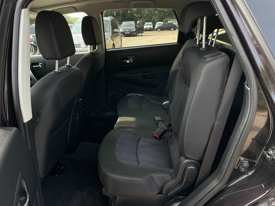 Nissan Qashqai+2 2012