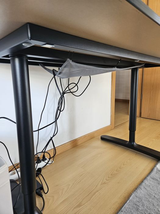 Secretária Bekant IKEA