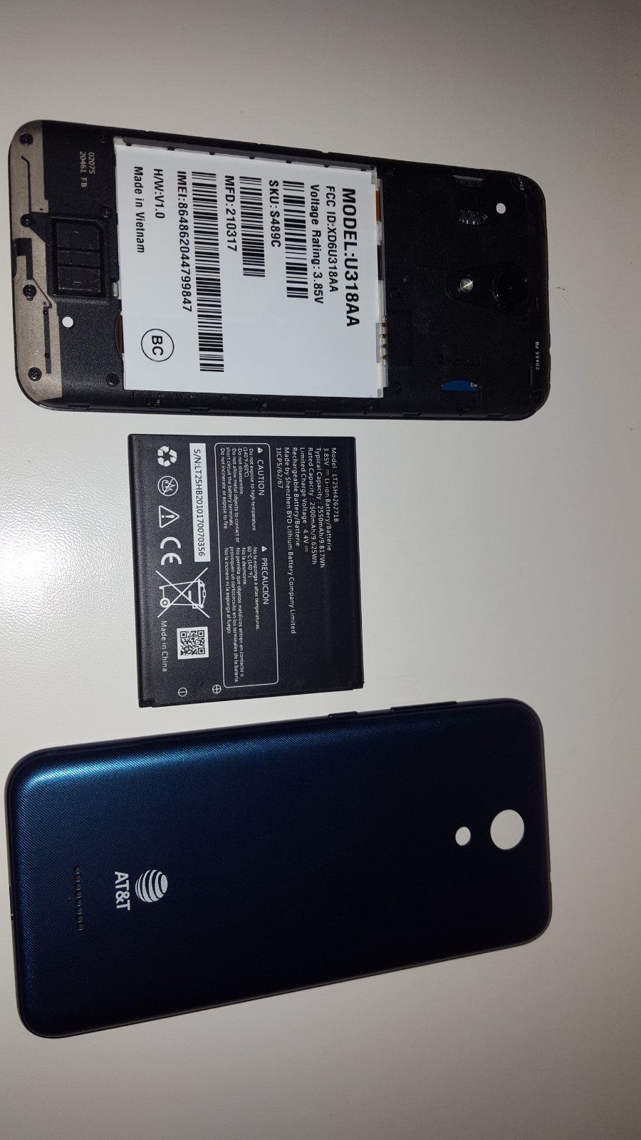 Продається МОБІЛЬНИЙ ТЕЛЕФОН  AT&T Модель :U318АА в  доброму стані