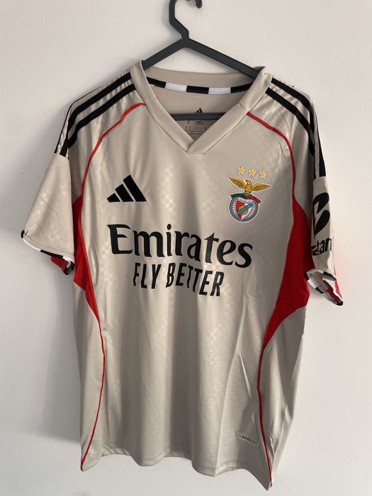 Camisola de futebol benfica e sporting 25/26
