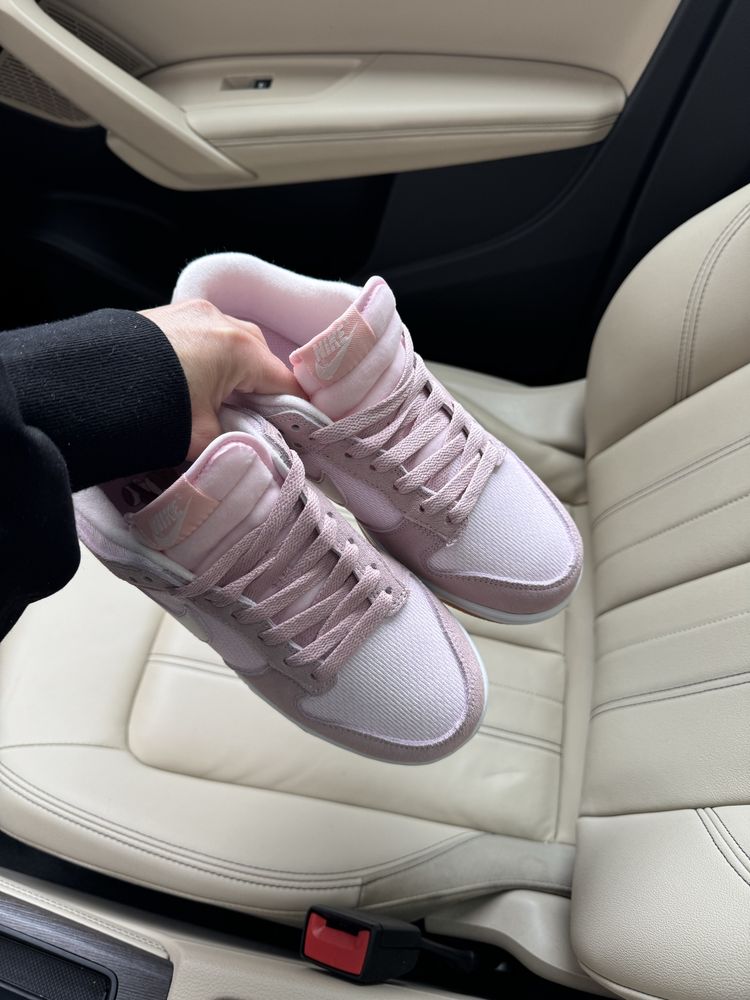 Nike Dunk Low Teddy Bear Pink