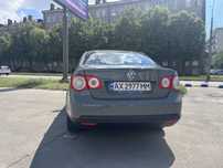 Volkswagen Jetta 2.0 FSI