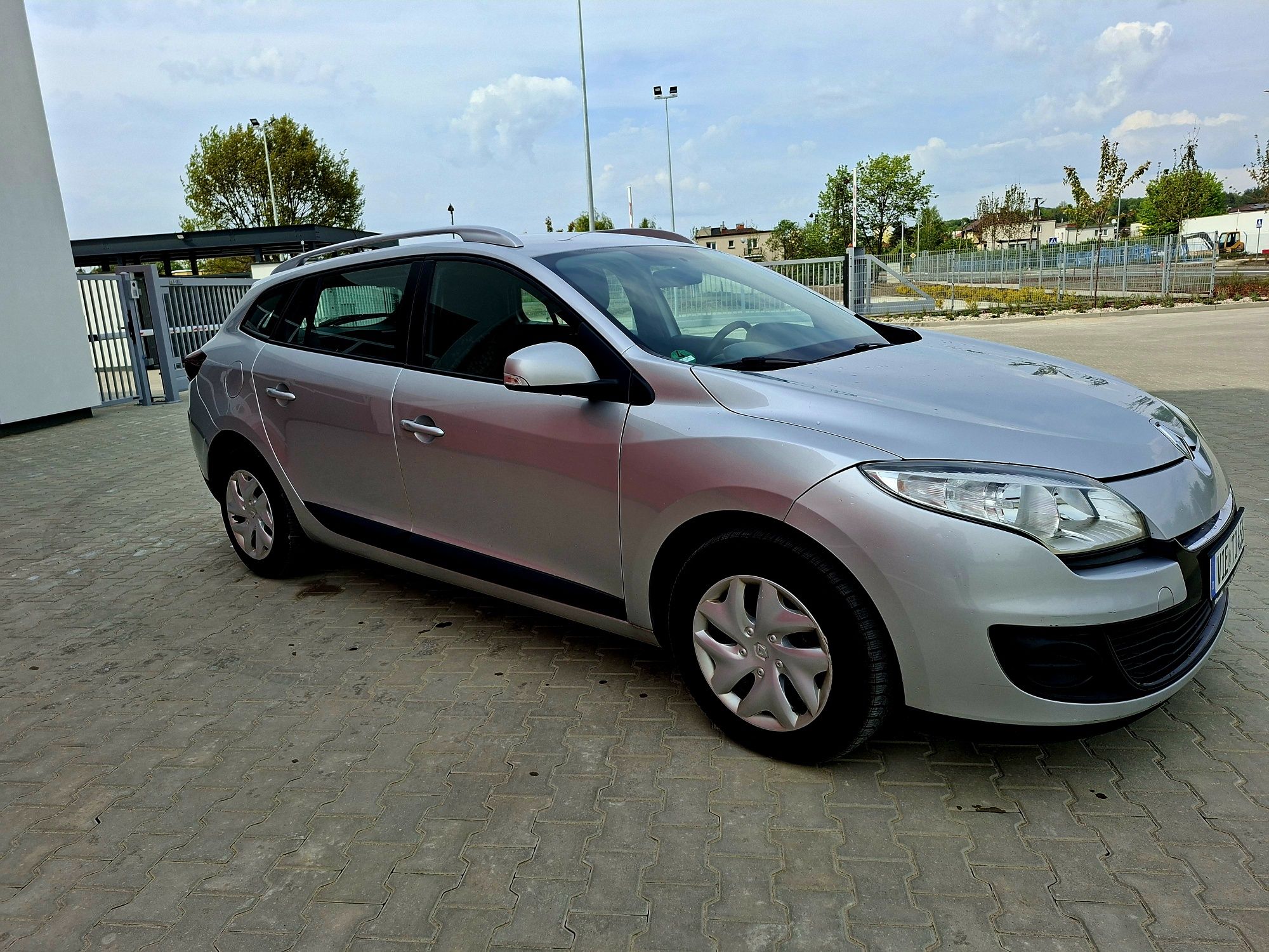 RENAULT MEGANE bezwypadkowy