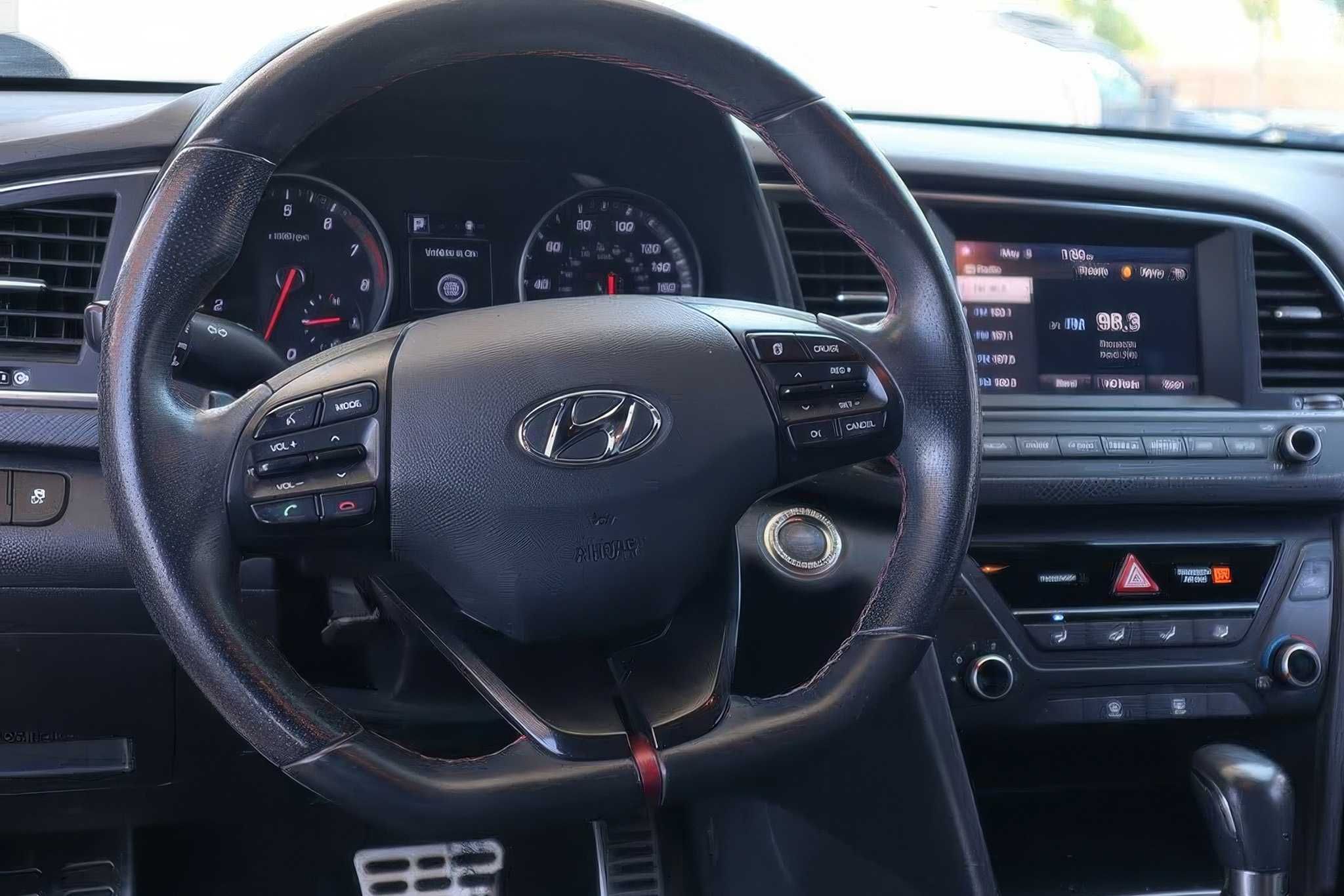 Hyundai Elantra SEL 2018