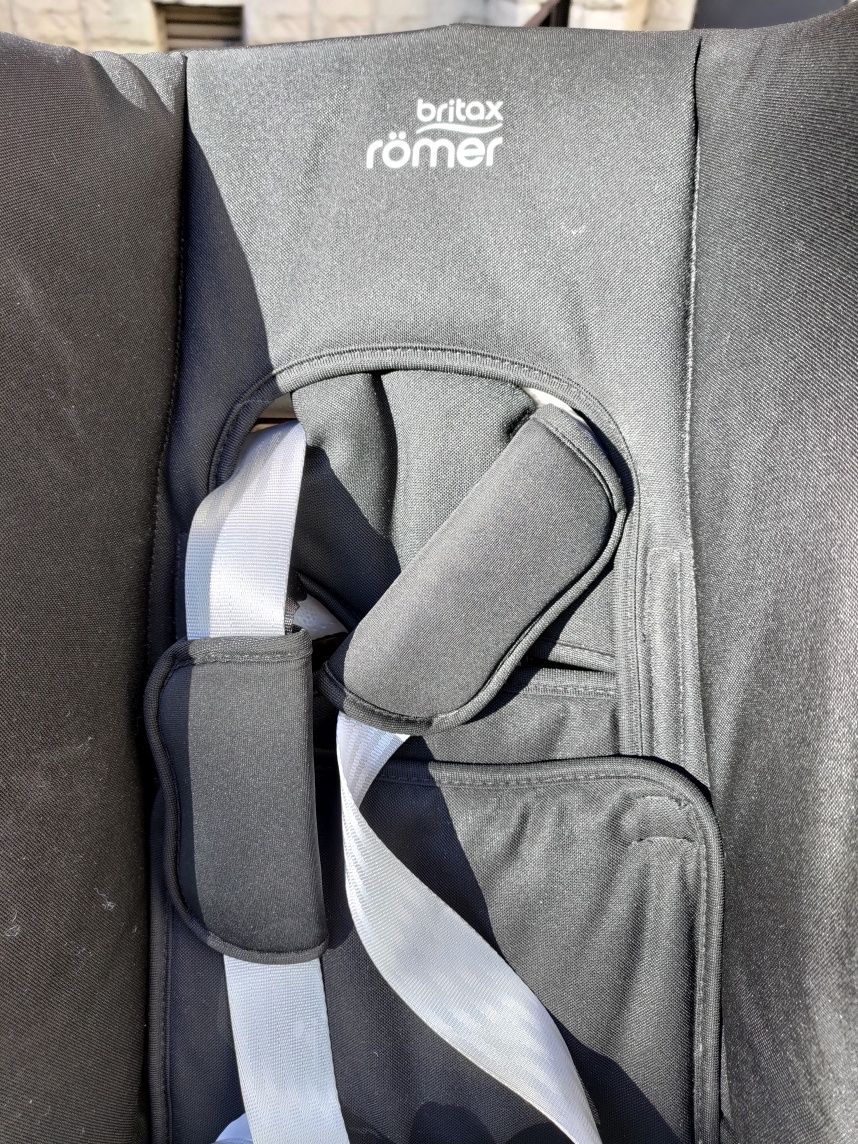 Автокрісло Britax Romer First Class Plus
