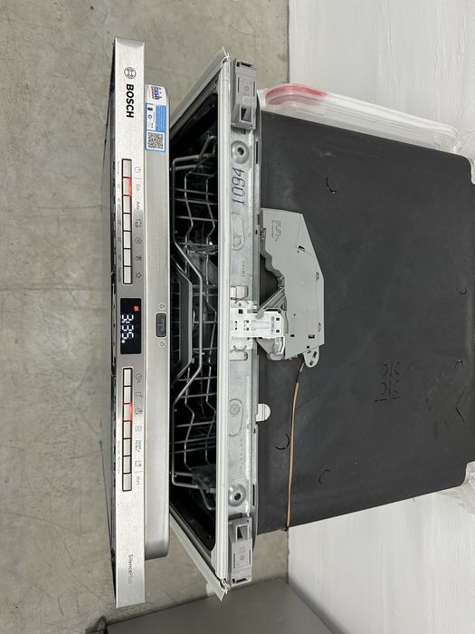 Вбудована посудомийна машина Bosch SMV4EKC24E/01 /2024рік/81см