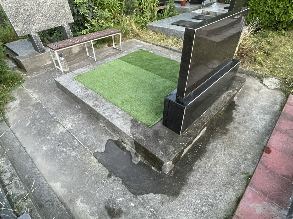 Прибирання могил уборка могил Недорого