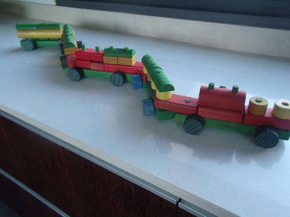 Comboio Legos em madeira