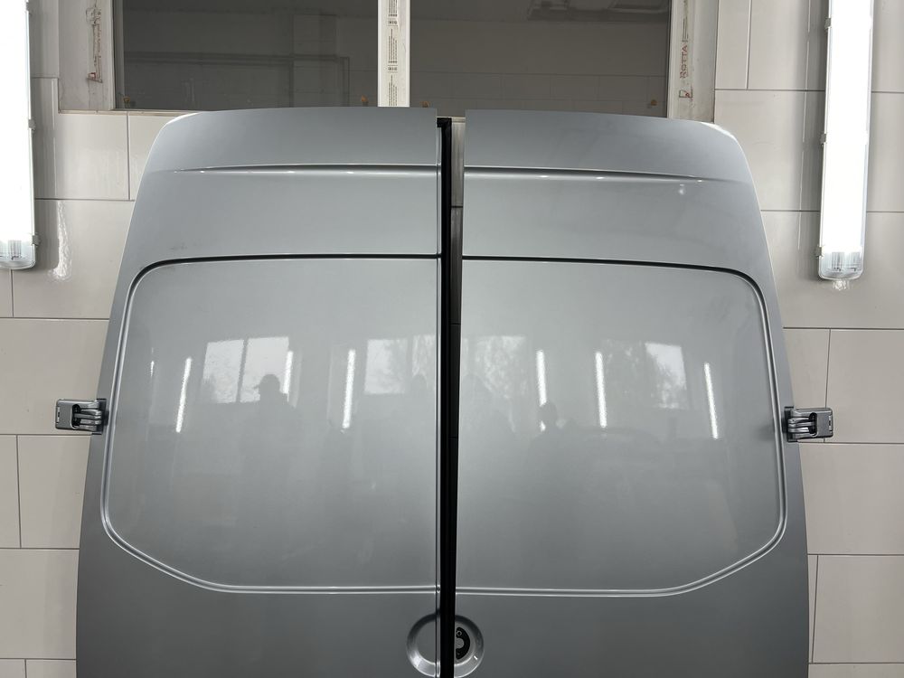 Задні високі двері сірі металік Mercedes Sprinter W907