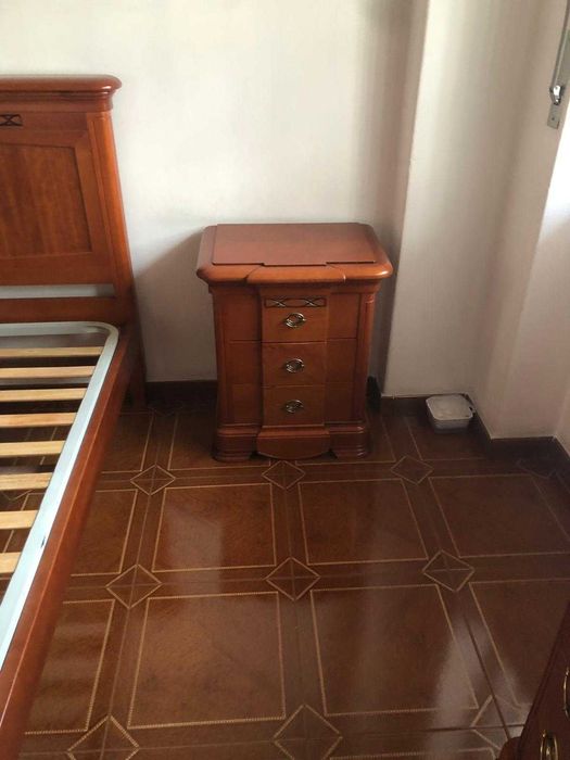 2 Mesas de Cabeceira Madeira Cerejeira