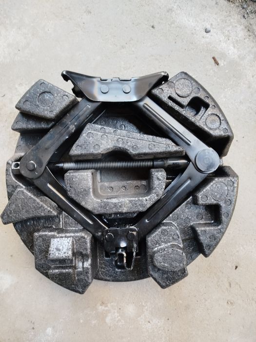 Домкрат Ford focus mk3