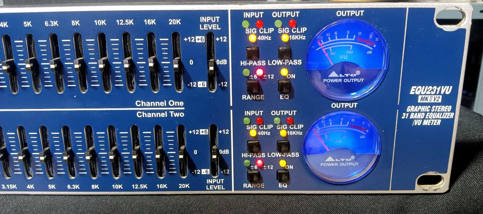 Equalizadores gráficos Alto-Behringer-Show-Spirit