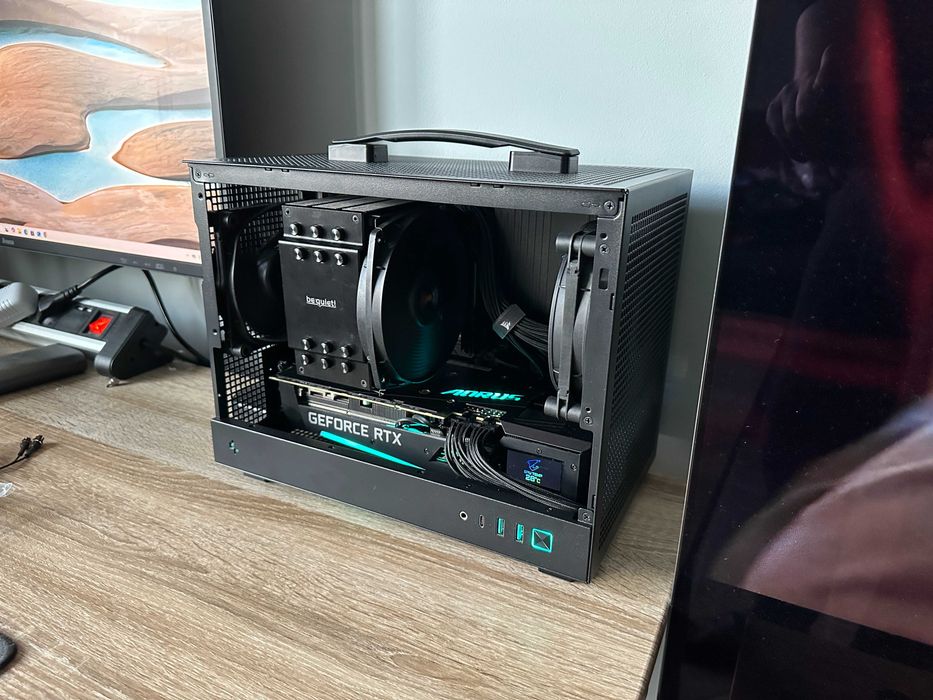 Komputer PC mini itx - Ryzen 5600X, RTX 3070 Aorus, 16GB ram, 1TB SSD