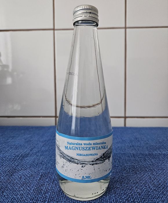 Magnuszewianka - naturalna woda mineralna (szklana) - (0.33L)