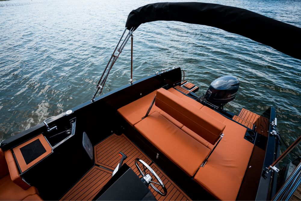 Wynajem/czarter łodzi motorowej Texas 575  Wakeboard/ Koło