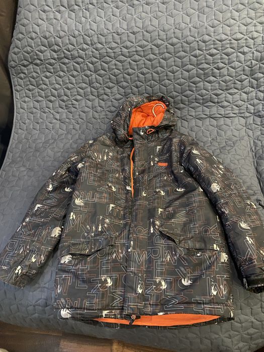 Курточка на подростка!!