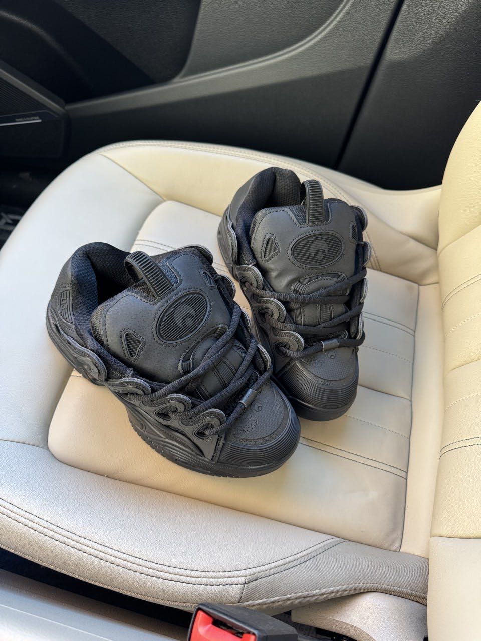 Osiris D3  Black