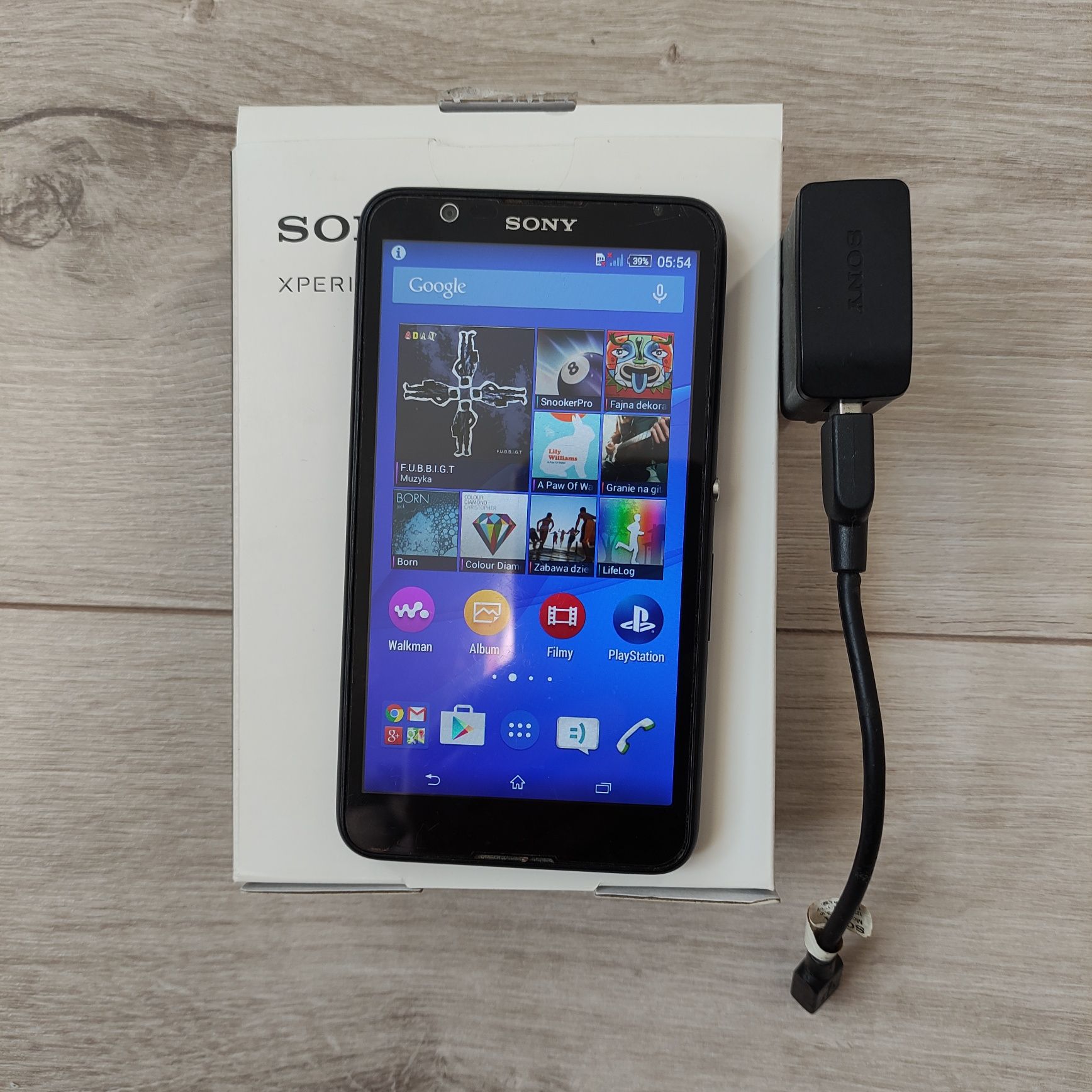 Telefon Sony Xperia E4