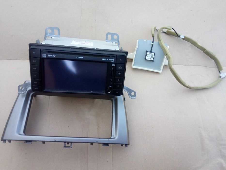 Toyota avensis t27 09-15 radio dotykowe antena GPS ramka