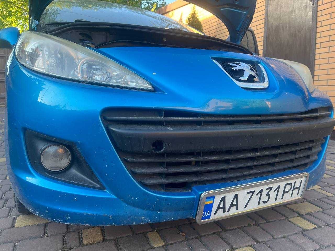 Автомобіль Пежо 207 (2012)