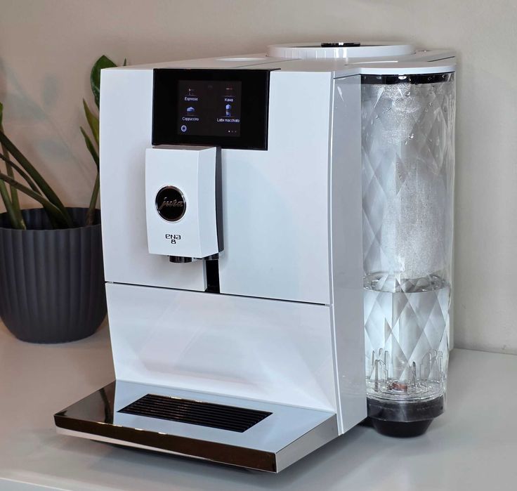 Ekspres JURA Ena 8 EC biały, dotykowy wyświetlacz, niski przebieg