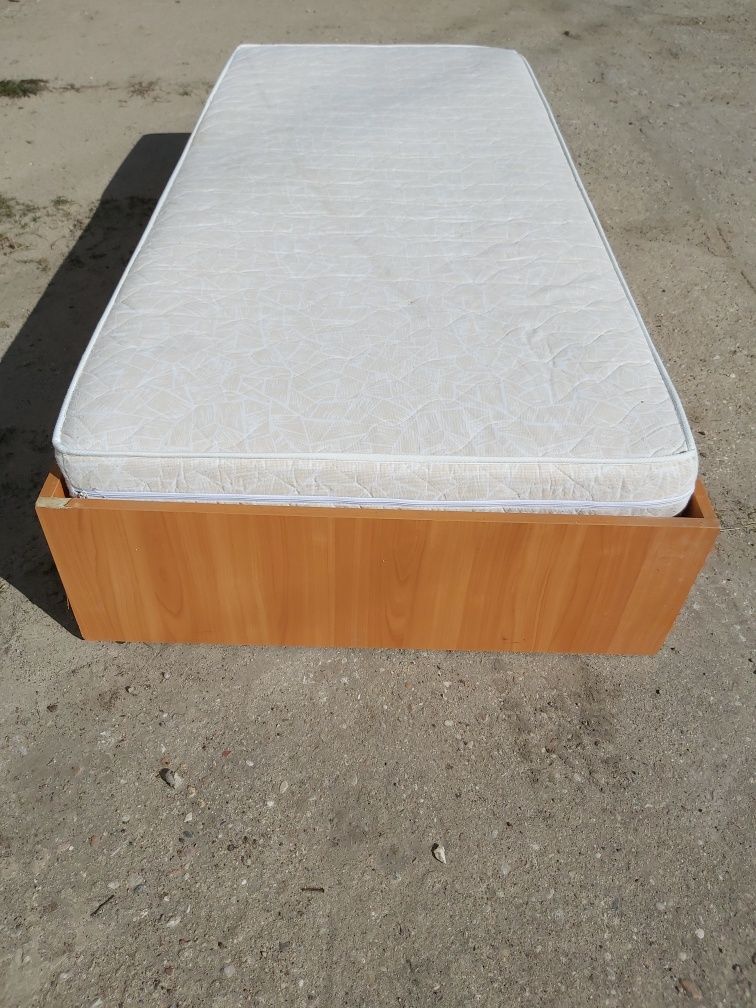 Sz-n dostawa gratis ŁÓŻKO 90X200 + materac 50 zl bardzo solidne mocne