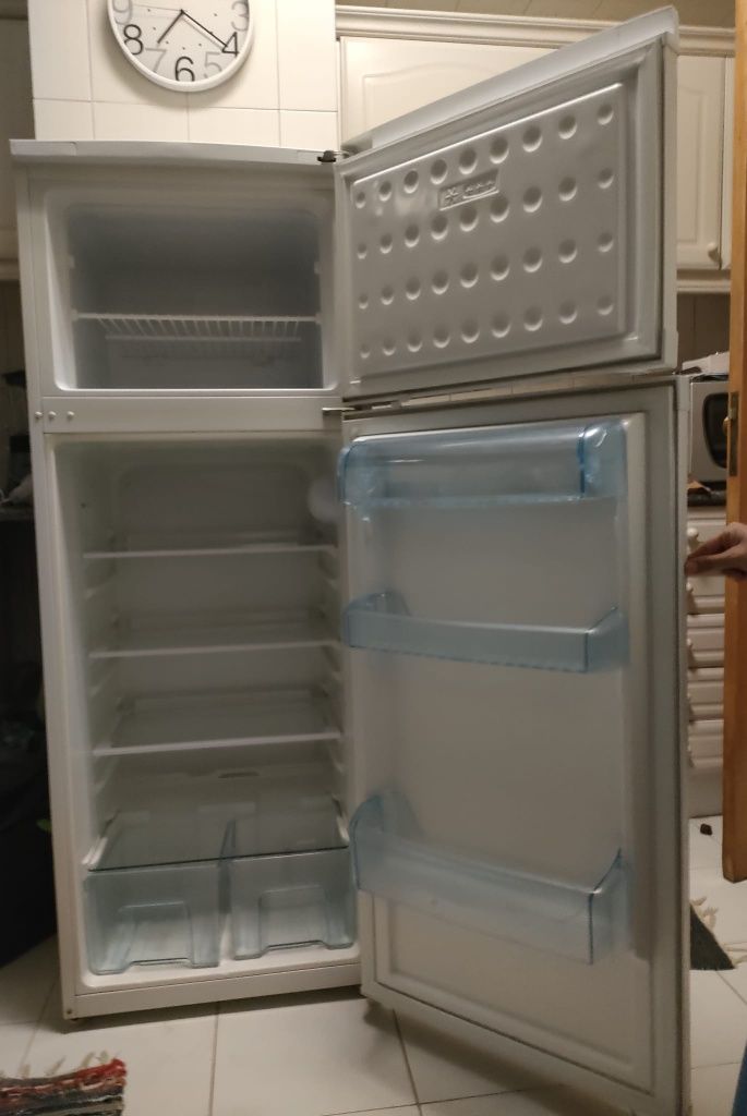 Frigorífico beko bem estimado