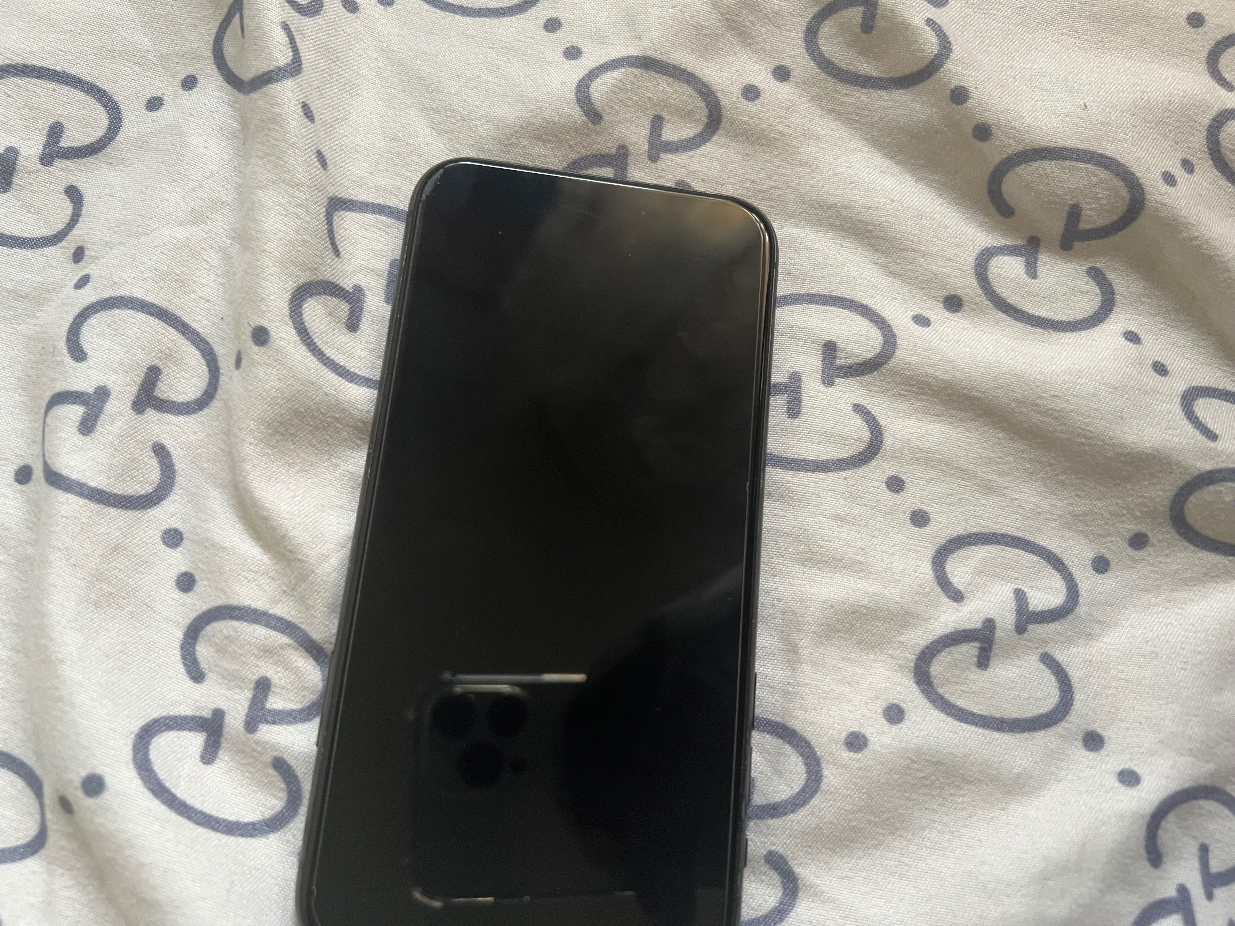 iPhone 11 64gb , muito bom