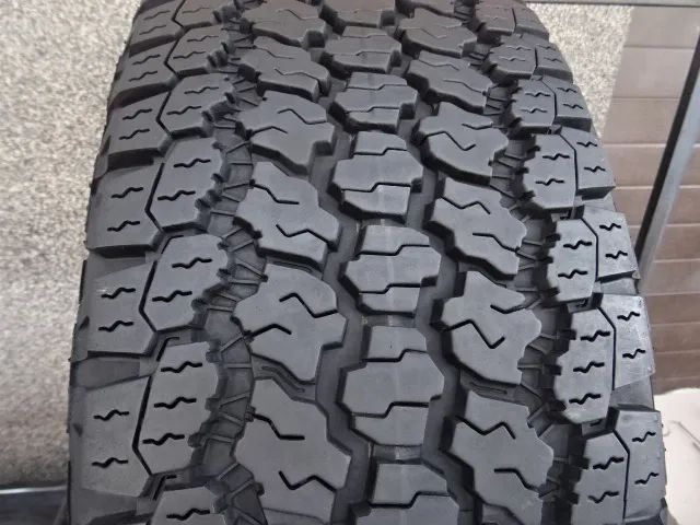 255/65/R19 114H Goodyear Wrangler All Terrain Adventure