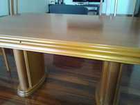 Mesa de sala em madeira extensivel