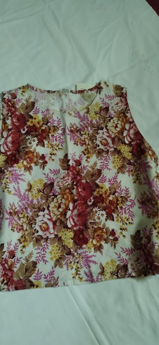 Top multicolor em algodão.