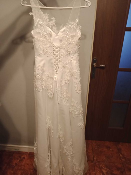 Piękna suknia ślubna