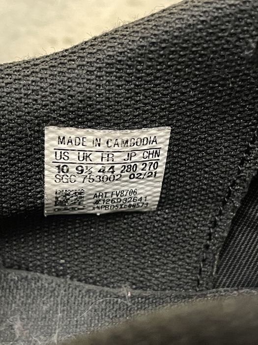 Сороконіжки сороконожки футзалки  кросівки Adidas 44р