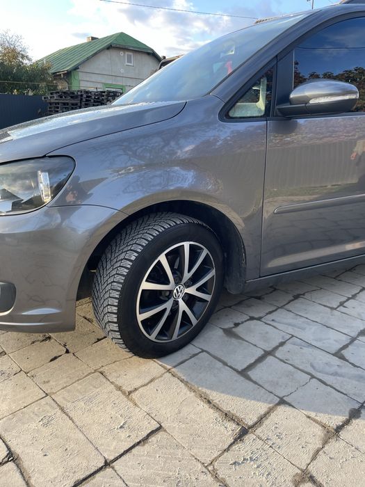 Продам Volkswagen touran