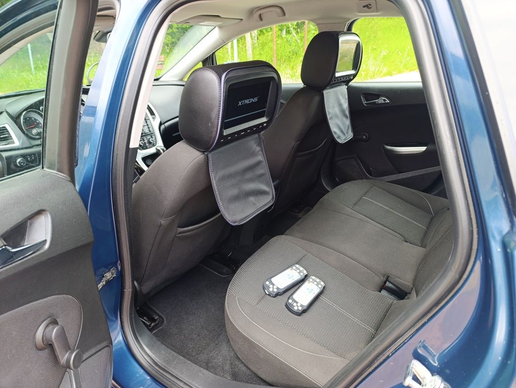 Opel Astra J 1.4 turbo 140 km Automat 2011/12 Tylko 185 tyś km