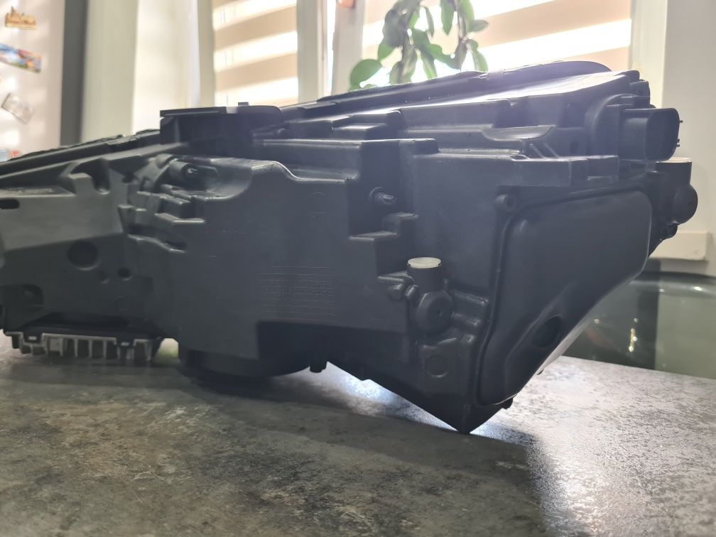 Audi A4 B9 MATRIX LED USA LAMPA Prawy przód