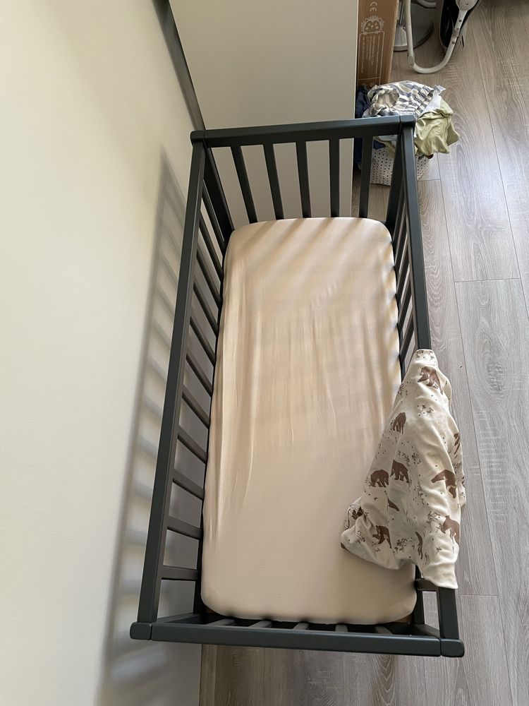 Niemowkęce łóżeczko woodies 90 x 40 z materacem i dwoma poszewkami