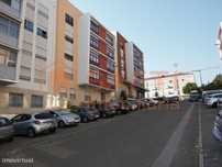 Apartamento T3 Duplex, em Marrazes e Barosa, Garagem