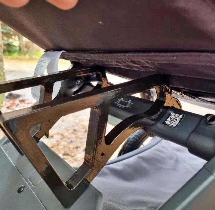 Wspornik podpora podnóżka do wózka Uppa Baby UPPAbaby Ridge połysk