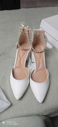 Buty, czółenka, sandałki białe ślubne, perły