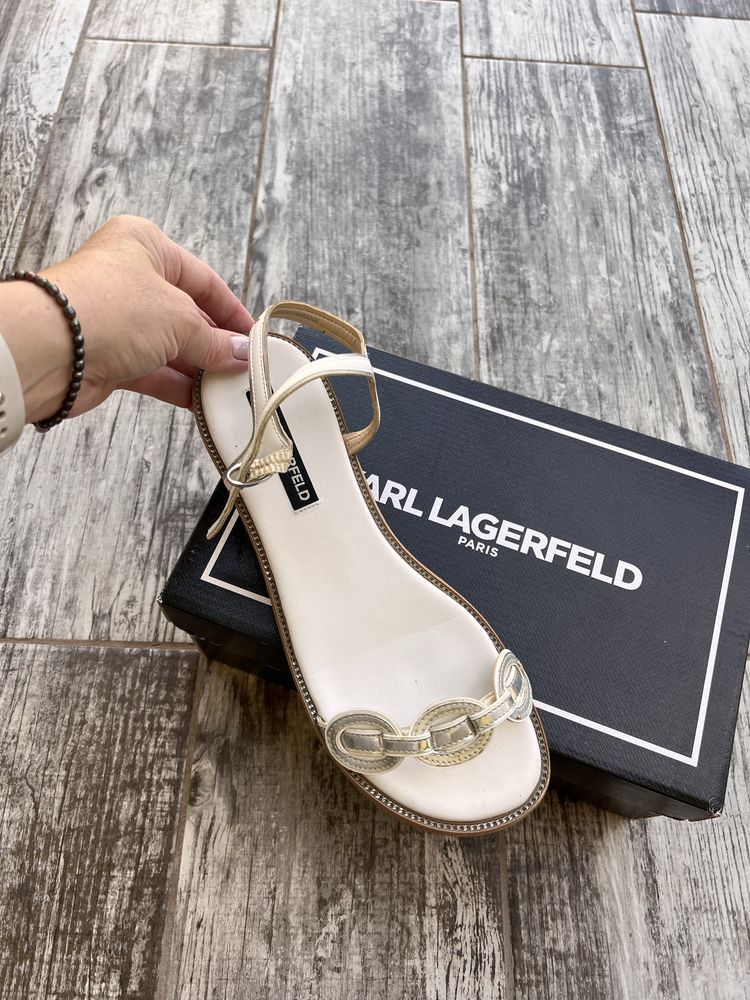 Брендове взуття Karl Lagerfeld Michael Kors UGG Massimo Dutti
