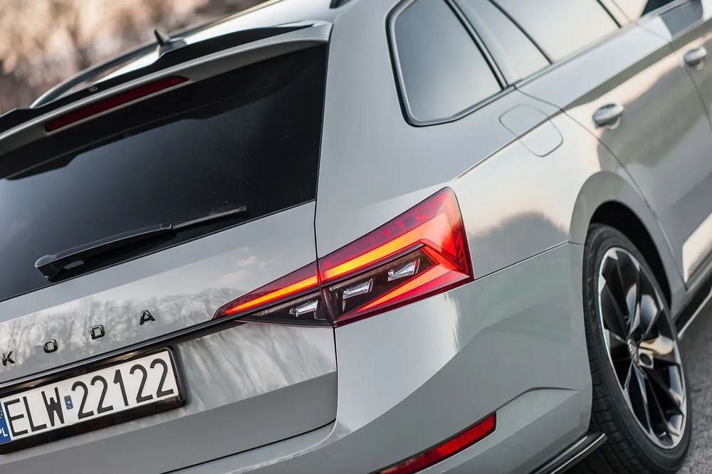 Skoda Superb Skoda Superb Sportline 2.0 TSI Steel