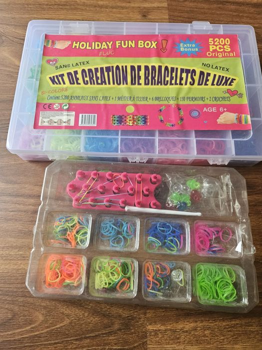 Zestaw gumek na bransoletki ze skrzynią