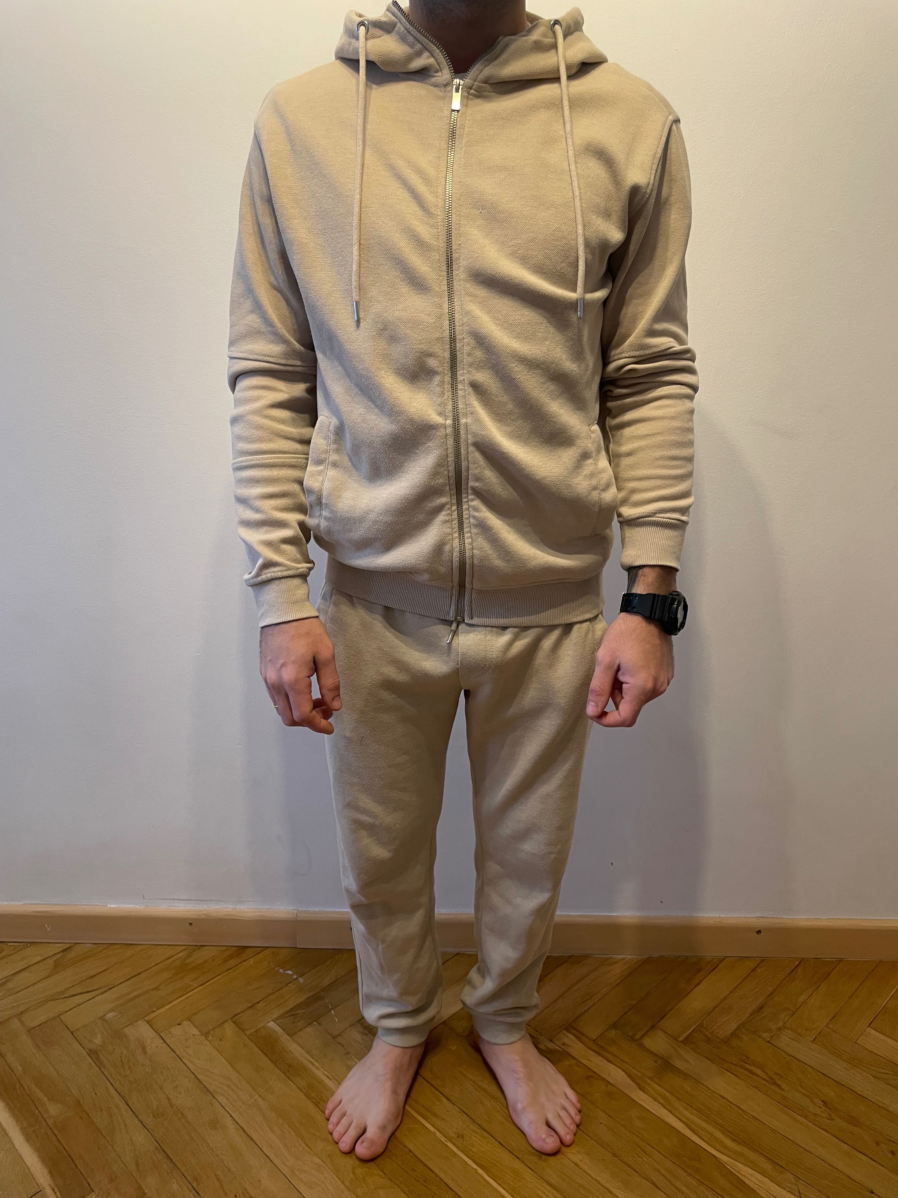 Dres sportowy, stan idealny