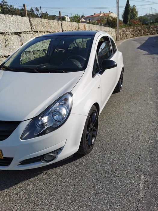Opel Corsa black edition